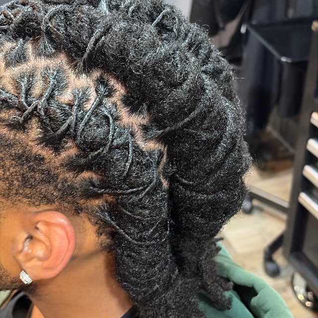 4 loc retwist at Vault 41 Salon in Decatur, AL